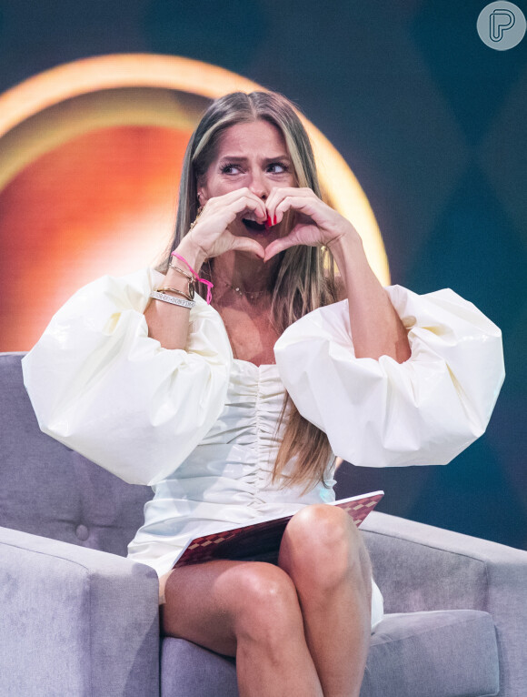 Adriane Galisteu ficou surpresa após entrevista de Tati Quebra Barraco nos confirmados de 'A Fazenda 13': 'Achei ela muito nervosa, monossilábica'
