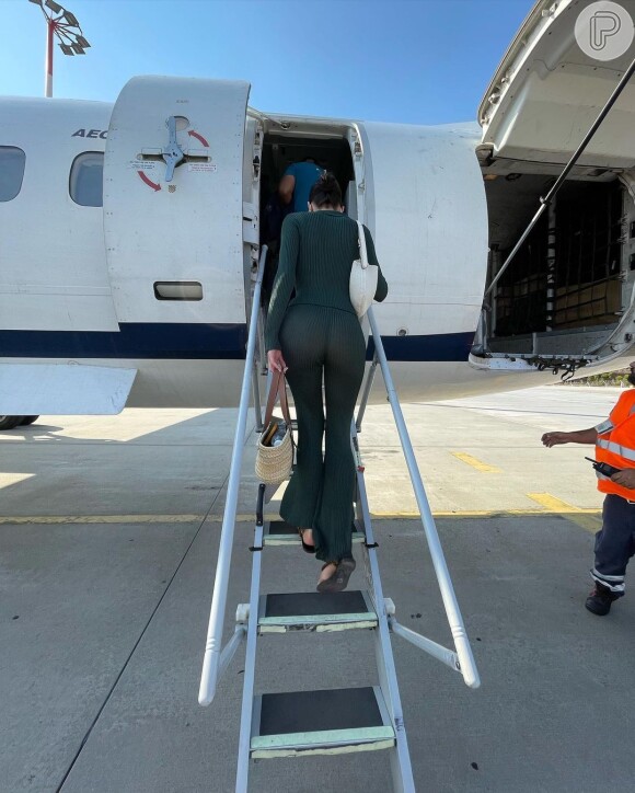 Bruna Marquezine usa 4 looks em 24h em Atenas, na Grécia, e anima famosos. 'Ícone'