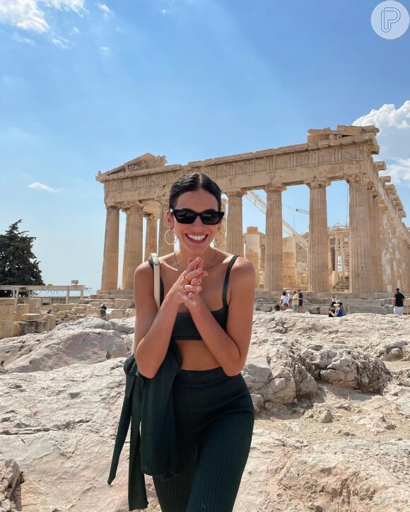 Bruna Marquezine usa 4 looks em 24h em Atenas, na Grécia, e anima famosos. 'Ícone'