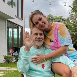 Mario Serrão, pai de Virgínia Fonseca morreu neste domingo (19). Influenciadora anunciou luto e um tempo das redes sociais