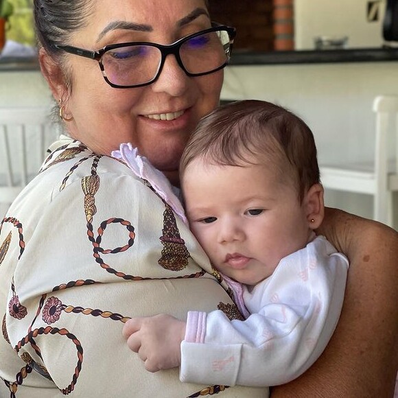 Margareth Serrão, mãe de Virgínia Fonseca, visitava o marido todos os dias no hospital e o atualizava sobre a neta, Maria Alice