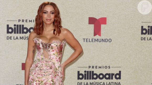 Anitta brilhou no Billboard Latin Music Awards com vestido Georges Chakra