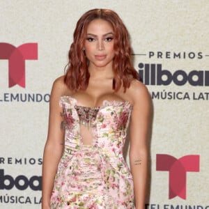 Anitta apareceu com cabelo ruivo no Billboard Latin Music Awards