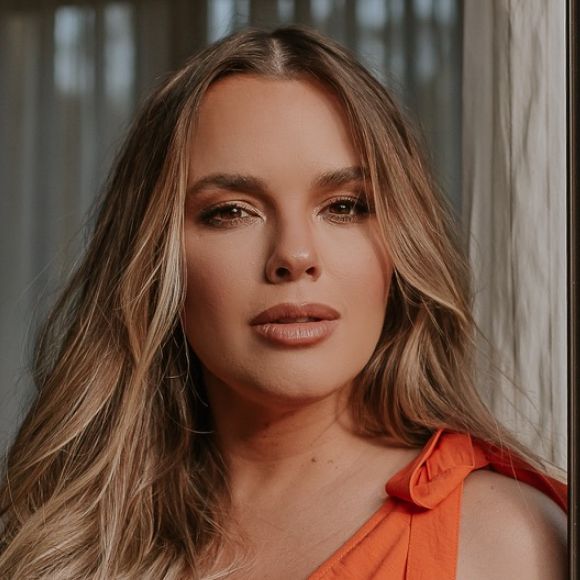 Thaeme Mariôto falou sobre as dificuldades na amamentação de Ivy