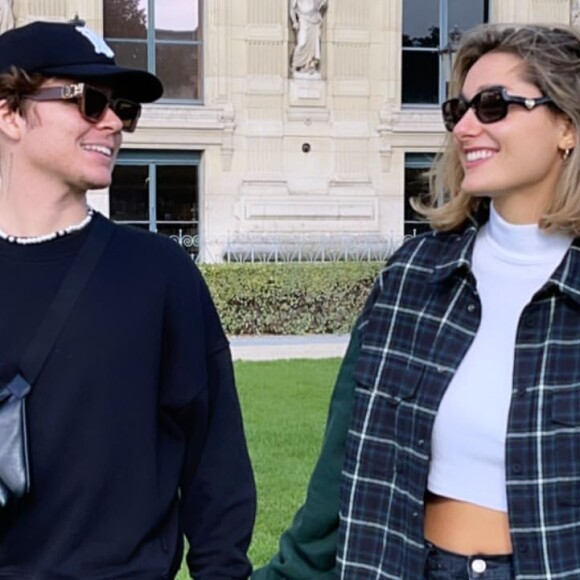 João Figueiredo exibiu look combinando com Sasha, em viagem de Paris