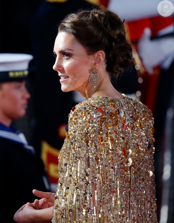 Kate Middleton escolheu penteado com cabelo preso