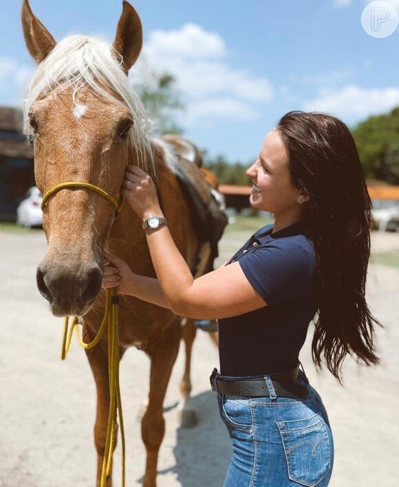 Larissa Manoela superou medo de cavalo após acidente para a novela 'Além da Ilusão'