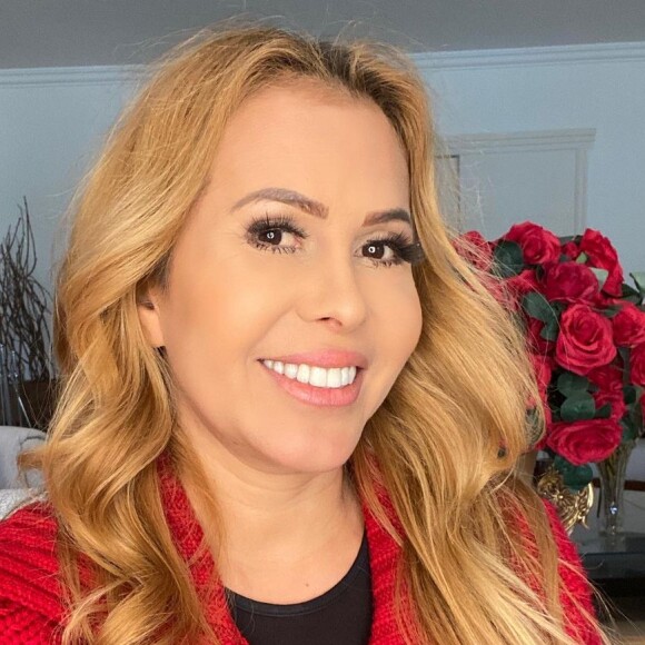 Joelma está solteira, mas ponderou: 'Estou aberta a relacionamentos. Logo, logo aparece o verdadeiro por aí'