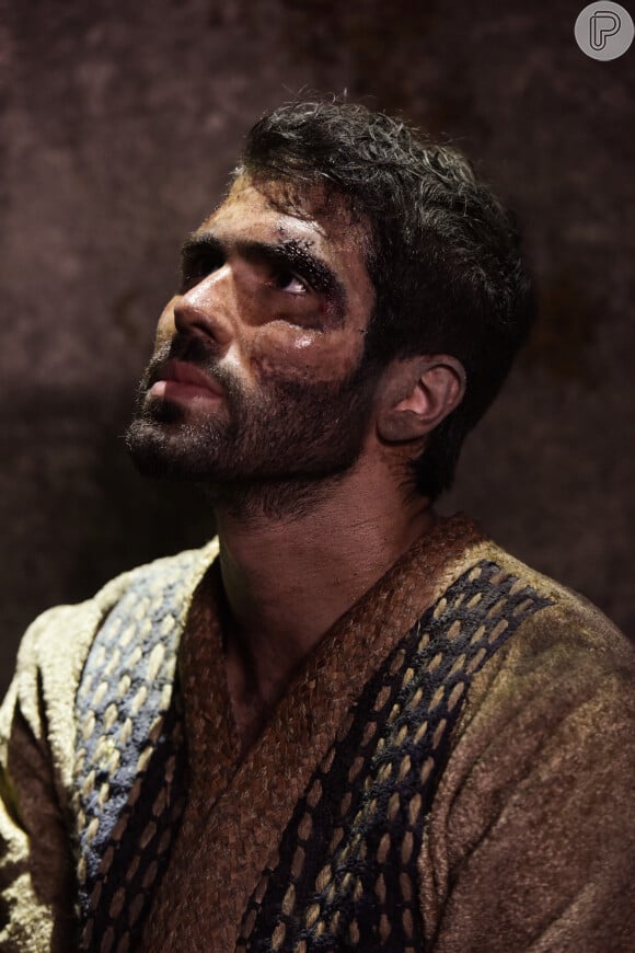 'Gênesis': José (Juliano Laham) é preso em armação de Neferíades (Dandara Albuquerque)