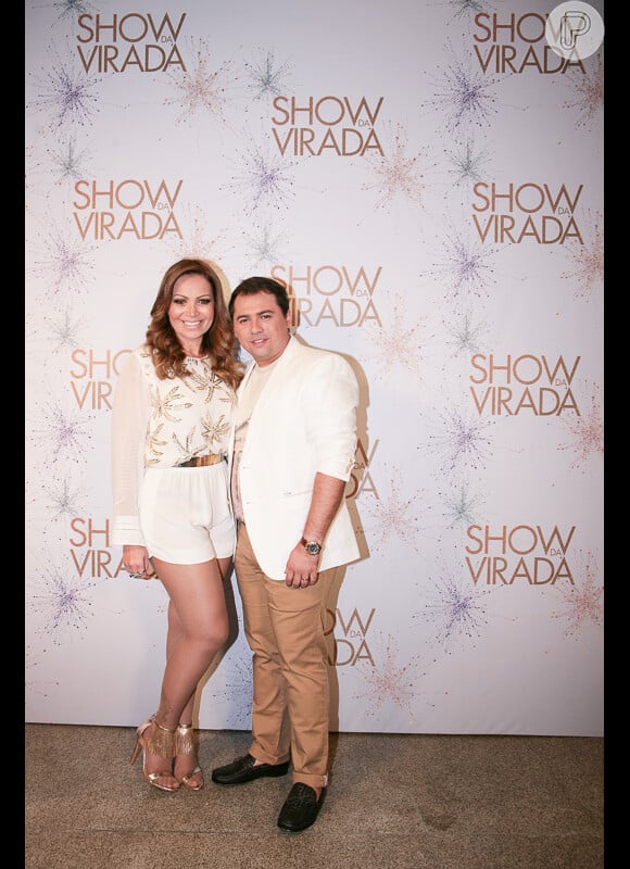Famosas capricham no look na gravação do Show da Virada, em São Paulo, em 27 de novembro de 2014
