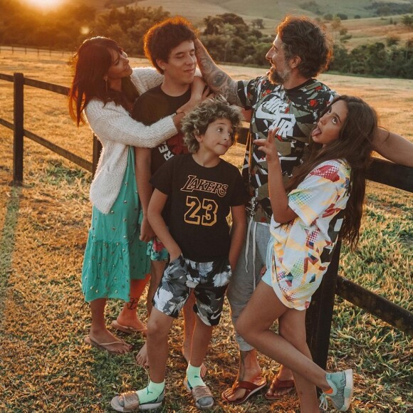 Marcos Mion e Suzana Gullo são pais de Romeo, de 16 anos, Donatella, de 13, e Stefano, de 11