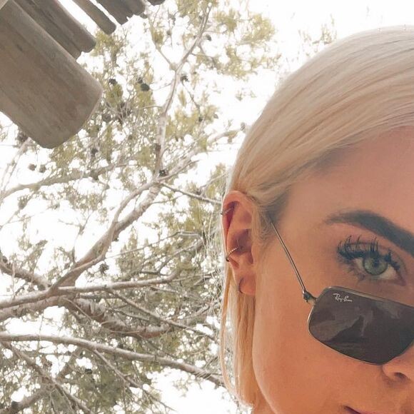 O 'encontro' entre Jade Picon e Ed Westwick aconteceu em restaurante de Londres 