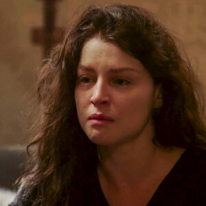 Na novela 'Gênesis', mulher de Judá (Thiago Rodrigues), Muriel (Rhaisa Batista) acusa Tamar (Juliana Xavier) de culpada pela morte do filho Onã (Caio Veagati)