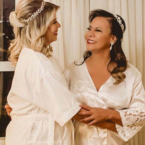 Mãe de Marília Mendonça agradeceu a Deus pelos 26 anos da cantora ao lado dela