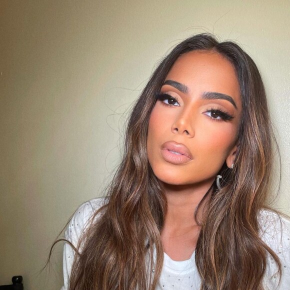 Anitta sobre militância: 'Tenho a obrigação de ser provocativa para gerar conversas'