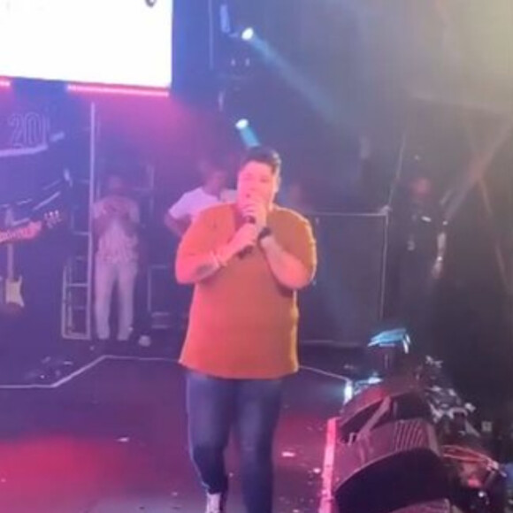Clara Garcia surpreendeu a web por timbre de voz parecido ao de Marília Mendonça