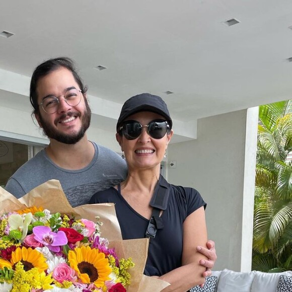 Internautas lembraram de Fátima Bernardes e Túlio Gadêlha em publicação sobre casais com diferença de idade