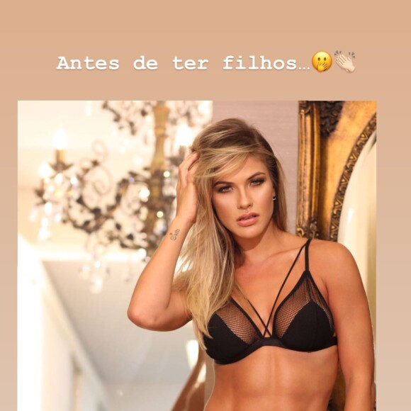 Andressa Suita posta foto com tanquinho nas redes sociais