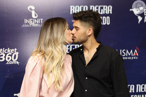 Virgínia Fonseca beija Zé Felipe antes de show de Leonardo