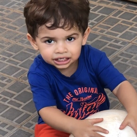 Imagens de Leo, filho de Marília Mendonça e Murilo Huff, fazem sucesso nas redes socias