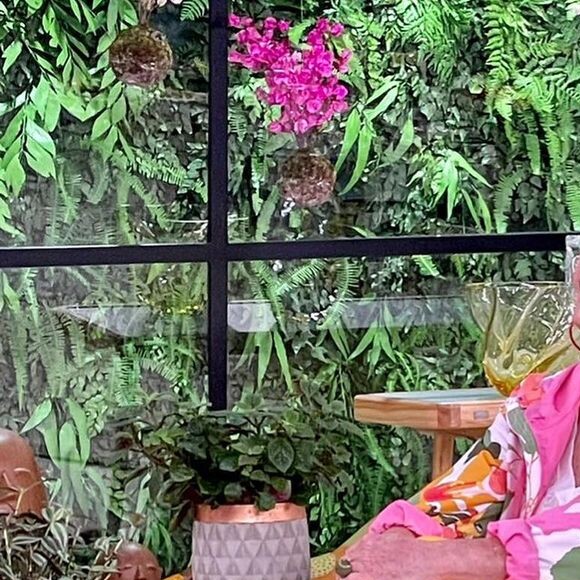 Ana Mariga Braga enaltece o carnaval, apesar de ser contra a realização do evento em 2022: 'Apaixonada por essa festa' 