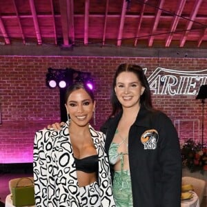 Anitta posou com Lana Del Rey na Variety Hitmakers