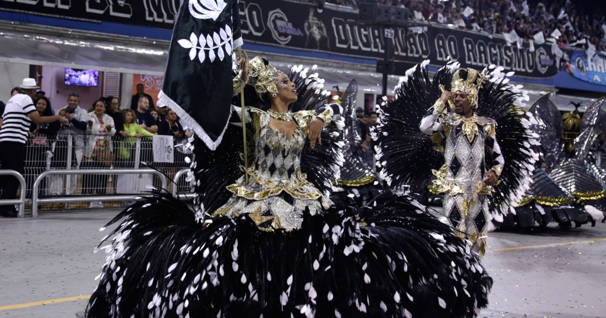 Carnaval 2022 em SP: Escolas de Samba lançam sambas-enredo mesmo após  cancelamento de Réveillon - Purepeople