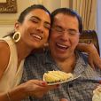 Silvio Santos surgiu de pijama em foto de aniversário com a filha Patrícia Abravanel