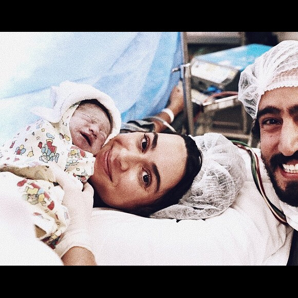 Thaila Ayala falou sobre a experiência de ser mãe