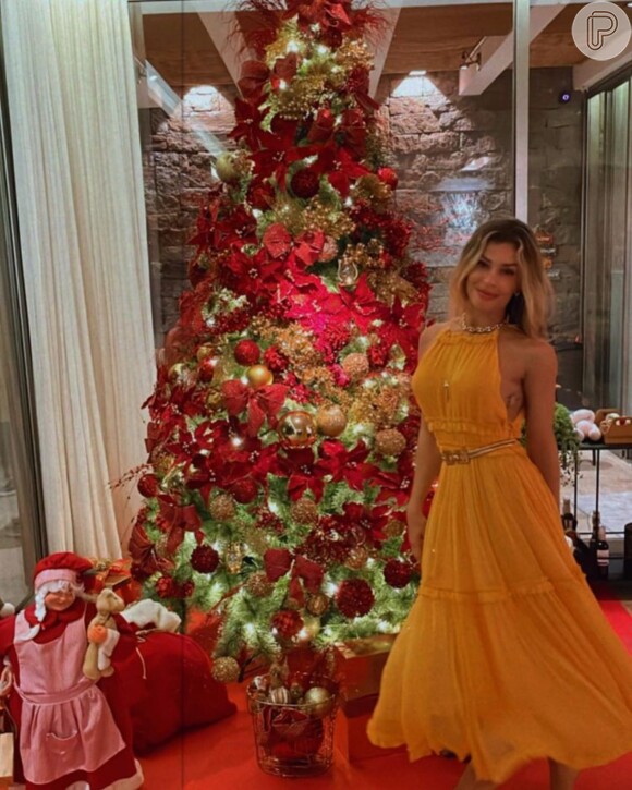 Grazi Massafera passou Natal com grande parte da sua família e exibiu as dinâmicas com os parentes no Instagram nesta sexta (24)