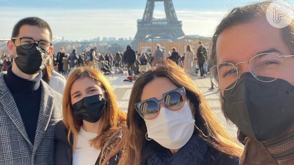 Fátima Bernardes visitou Paris com o namorado, Túlio Gadêlha, o filho, Vinícius, e a nora, Thalita Martins, no 1º dia de 2022