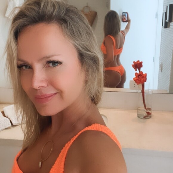 Bumbum de Eliana em foto é comentado por fã eem postagem