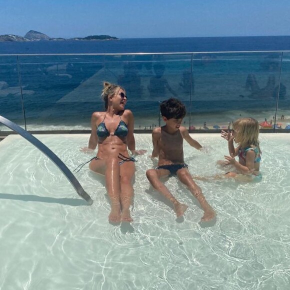 Mãe de duas crianças, Eliana contou como mantém o físico em forma