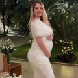   Bárbara Evans após começar dieta na gravidez: 'Eu tô me sentindo melhor fazendo meu pilates, minha hidroginástica e tendo uma alimentação 100% saudável'  
