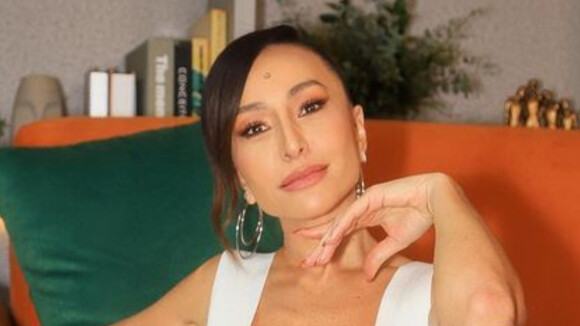 Foto: E para manter o corpo em dia, Sabrina Sato corta um dobrado. Na  madrugada desta terça-feira, a apresentadora correu e se alongou -  Purepeople