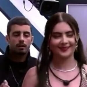 'BBB 22': Jade Picon usou vestido de tela e coturnos em festa: a roupa é da marca TIG (R$990,00) e o sapato John John (R$ 698)