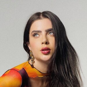 'BBB 22': vestido de tule com estampa psicodélica usado por Jade Picon é da marca R$ Jaded London (R$ 380)
