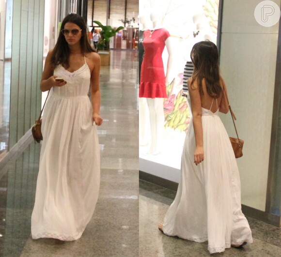 O vestido branco que bruna usou para passear no shopping é uma boa opção para quem vai passar o réveillon na praia
