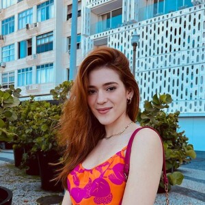 Ana Clara recebeu o comentário do pai, Ayrton Lima, nas redes sociais, mas não respondeu, embora fãs da apresentadora tenham feito isso