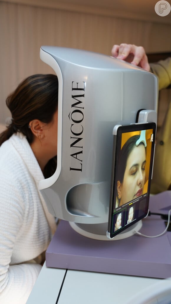 Skin Screen: máquina passa as informações da pele para um tablet