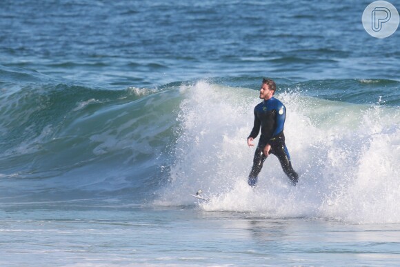 Klebber Toledo também marcou presença na praia de São Conrado, no Rio, neste sábado 6 de dezembro de 2014