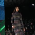 Tendência na Semana de Moda de Milão, as estampas geométricas ganham sobriedade em cores neutras