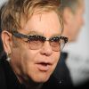 Elton John tem 67 anos