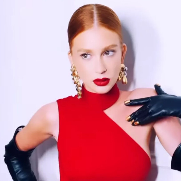 Marina Ruy Barbosa arrasou no look para assistir ao evento