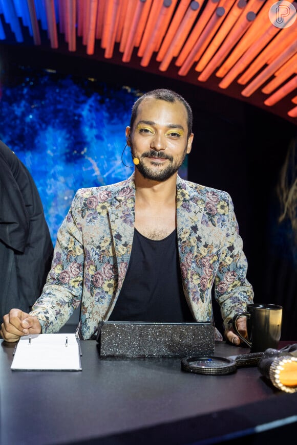 The Masked Singer: Eduardo Sterblitch tem reorganizado a agenda para continuar no reality