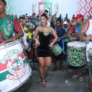 Mileide Mihaile conta com dieta equilibrada elaborada por um nutrólogo