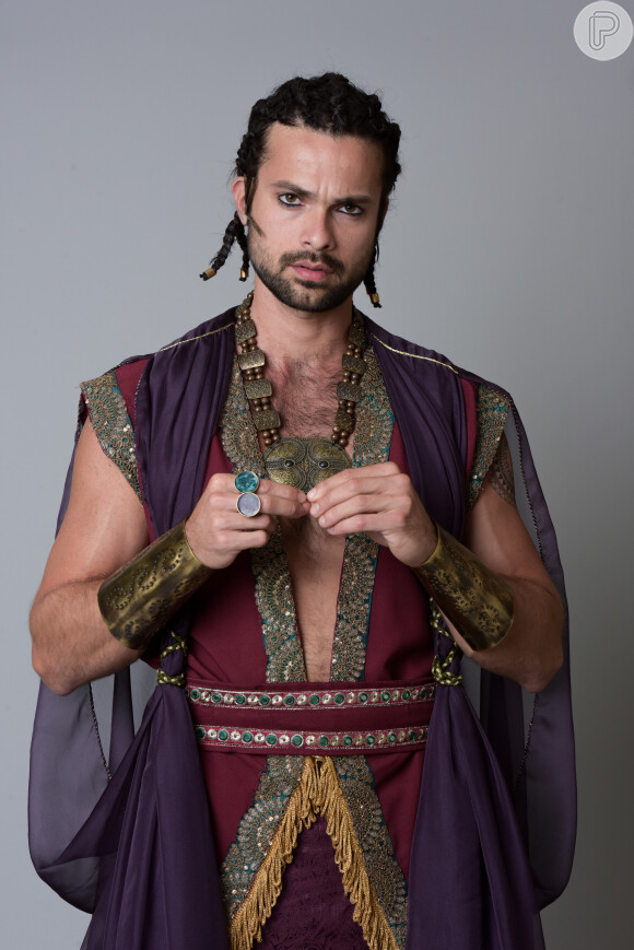 Lamár (Victor Sparapani) é o príncipe da Filístia que confia só em si e nas suas habilidades. Não tem a menor preocupação quando se trata de alcançar o que quer, em 'Reis'