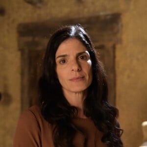 5ª temporada da novela 'Reis': Tayla é vivida pela atriz Isabel Gueron