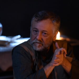 Na 4ª temporada da novela 'Reis', Age é interpretado por Mario Hermeto