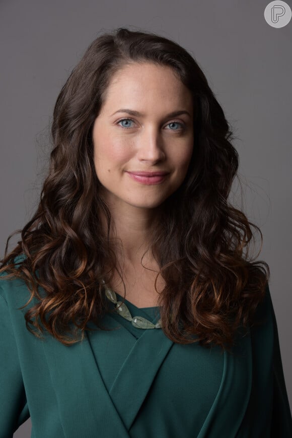 Na sexta temporada da série 'Reis', Maiara Walsh é Abigail